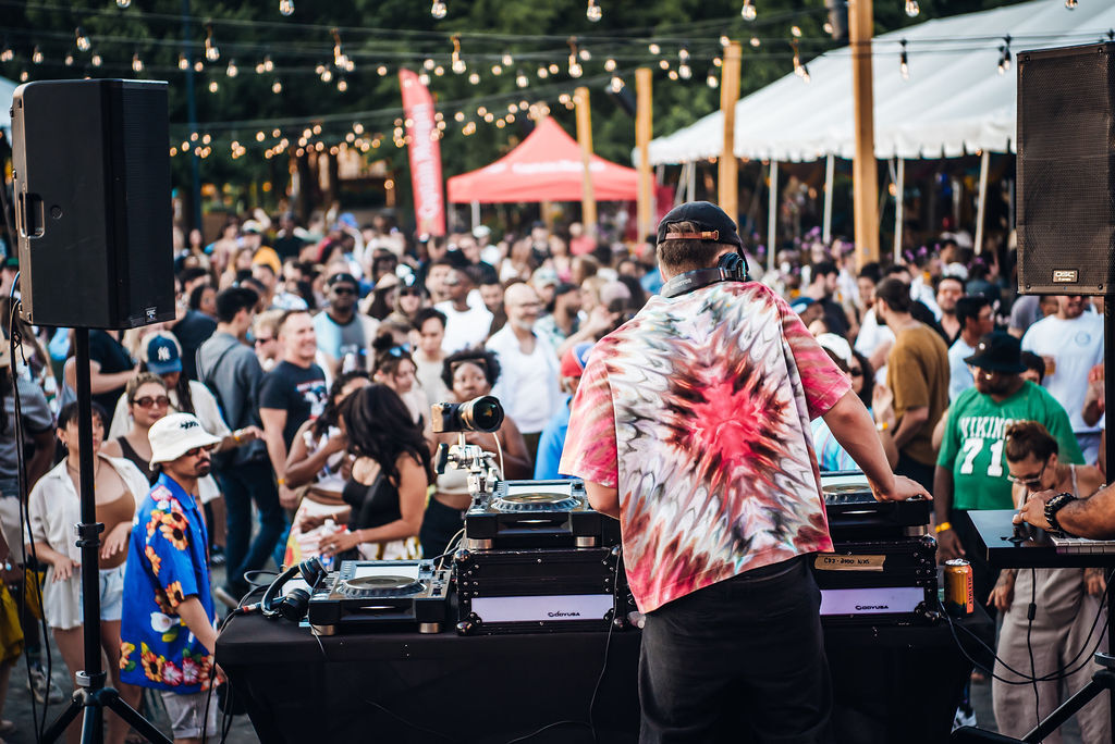 Spruce Street Harbor Park